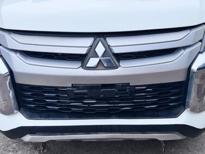 2022 Mitsubishi L200 2.4 GLX 4x2 Mt