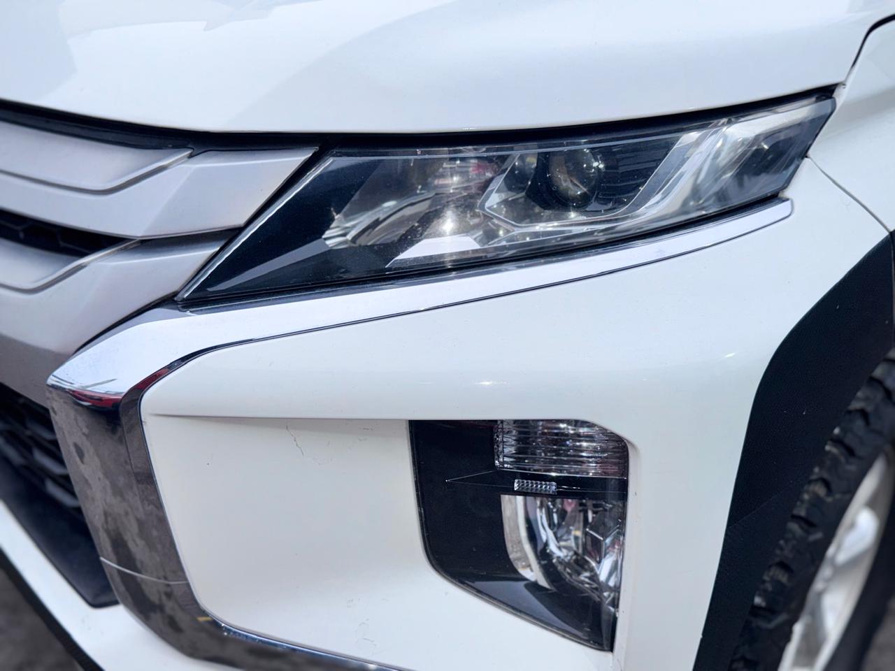 2022 Mitsubishi L200 2.4 GLX 4x2 Mt