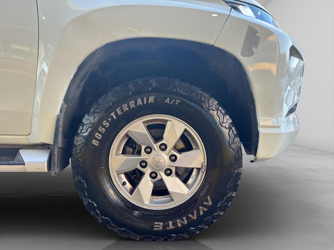 2022 Mitsubishi L200 2.4 GLX 4x2 Mt