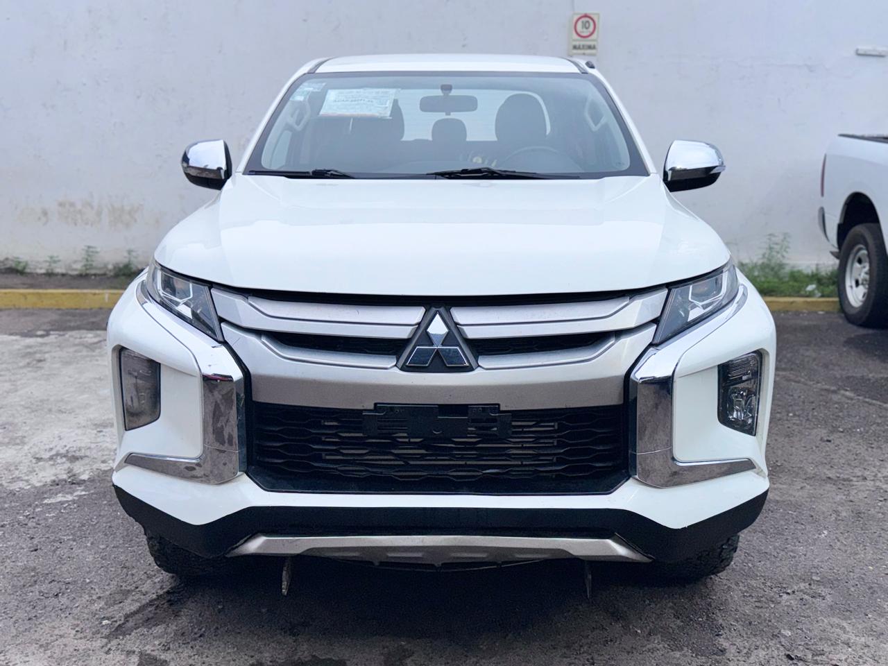 2022 Mitsubishi L200 2.4 GLX 4x2 Mt