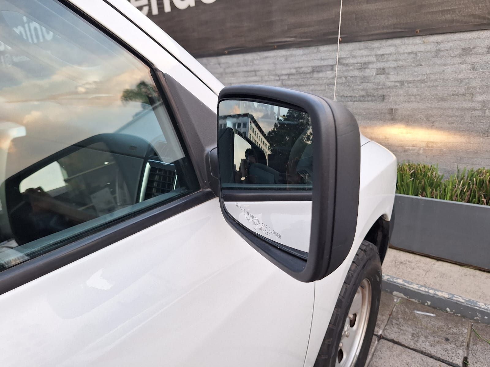 2020 RAM 1500 3.3 V6 XL Crew Cab 4x2 At