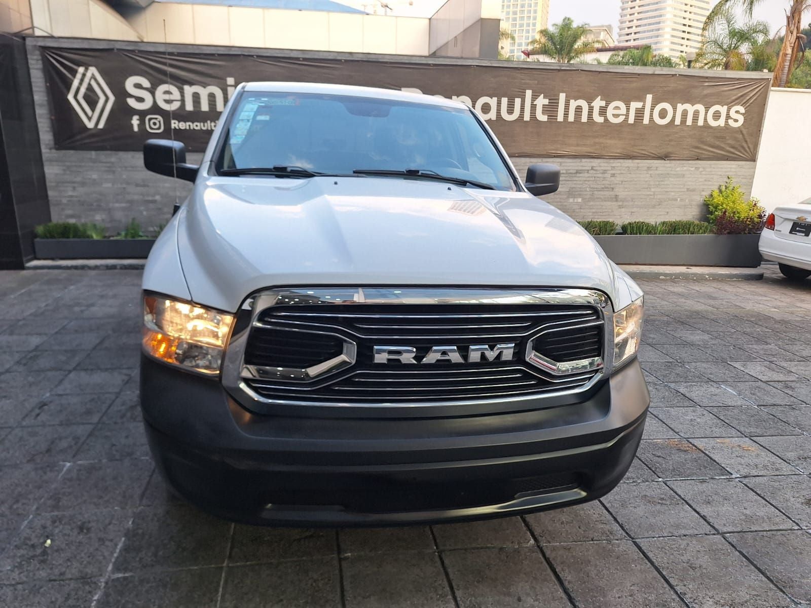 2020 RAM 1500 3.3 V6 XL Crew Cab 4x2 At