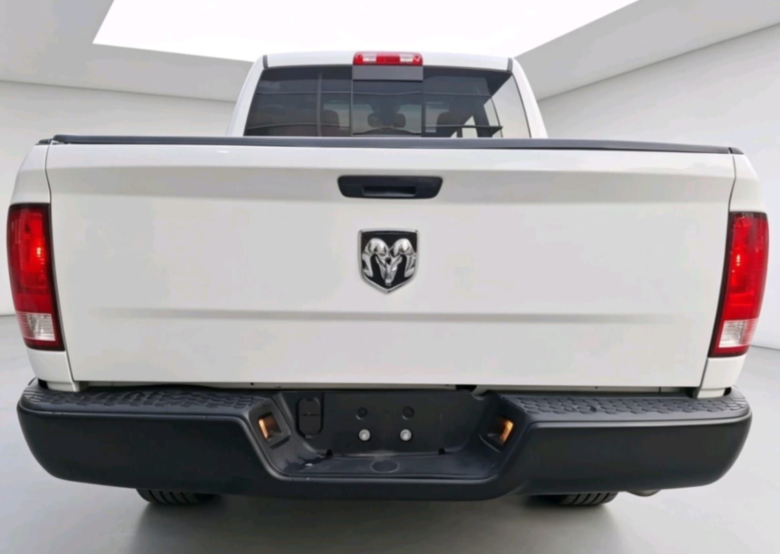 2022 RAM 1500 SLT Trabajo Crew Cab