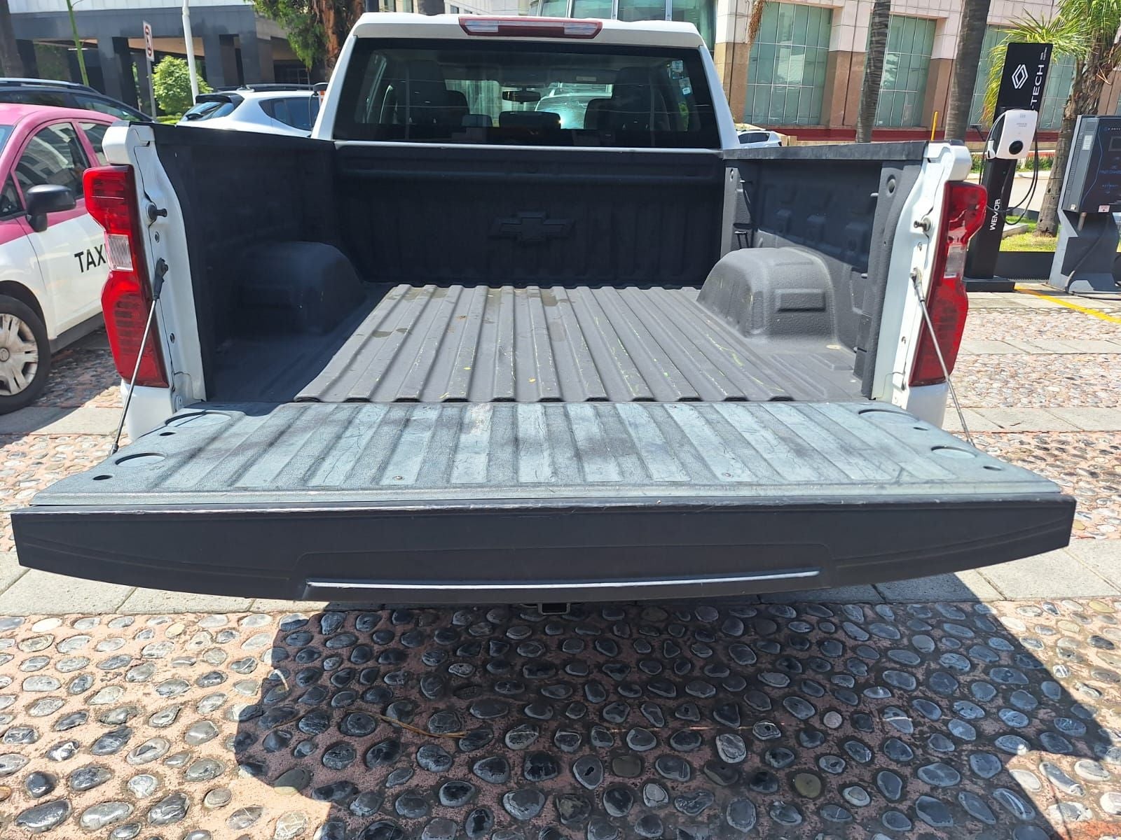 2020 Chevrolet 1500 4.3 V6 Doble Cabina 1500 At
