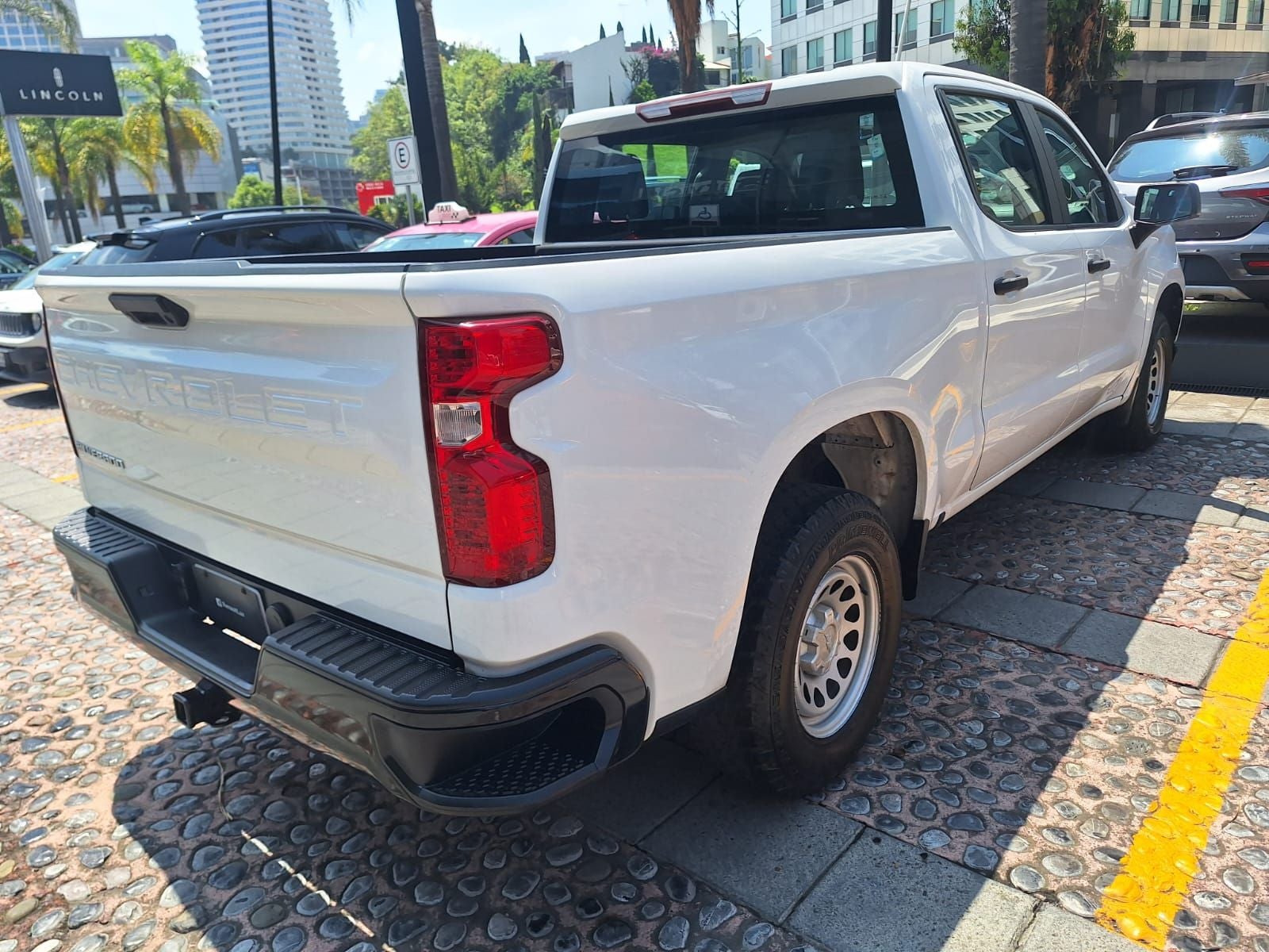 2020 Chevrolet 1500 4.3 V6 Doble Cabina 1500 At