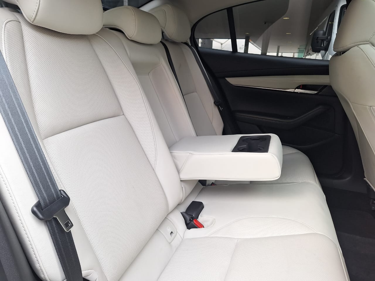 2025 Mazda Mazda 3 2.5 Signature Sedan At