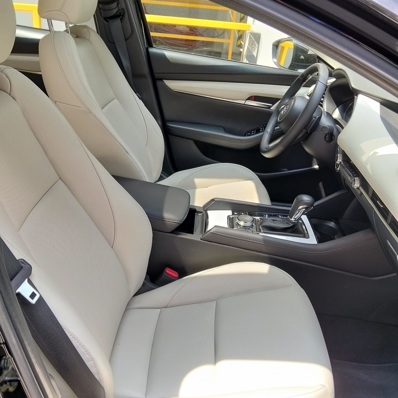 2025 Mazda Mazda 3 2.5 Signature Hb At