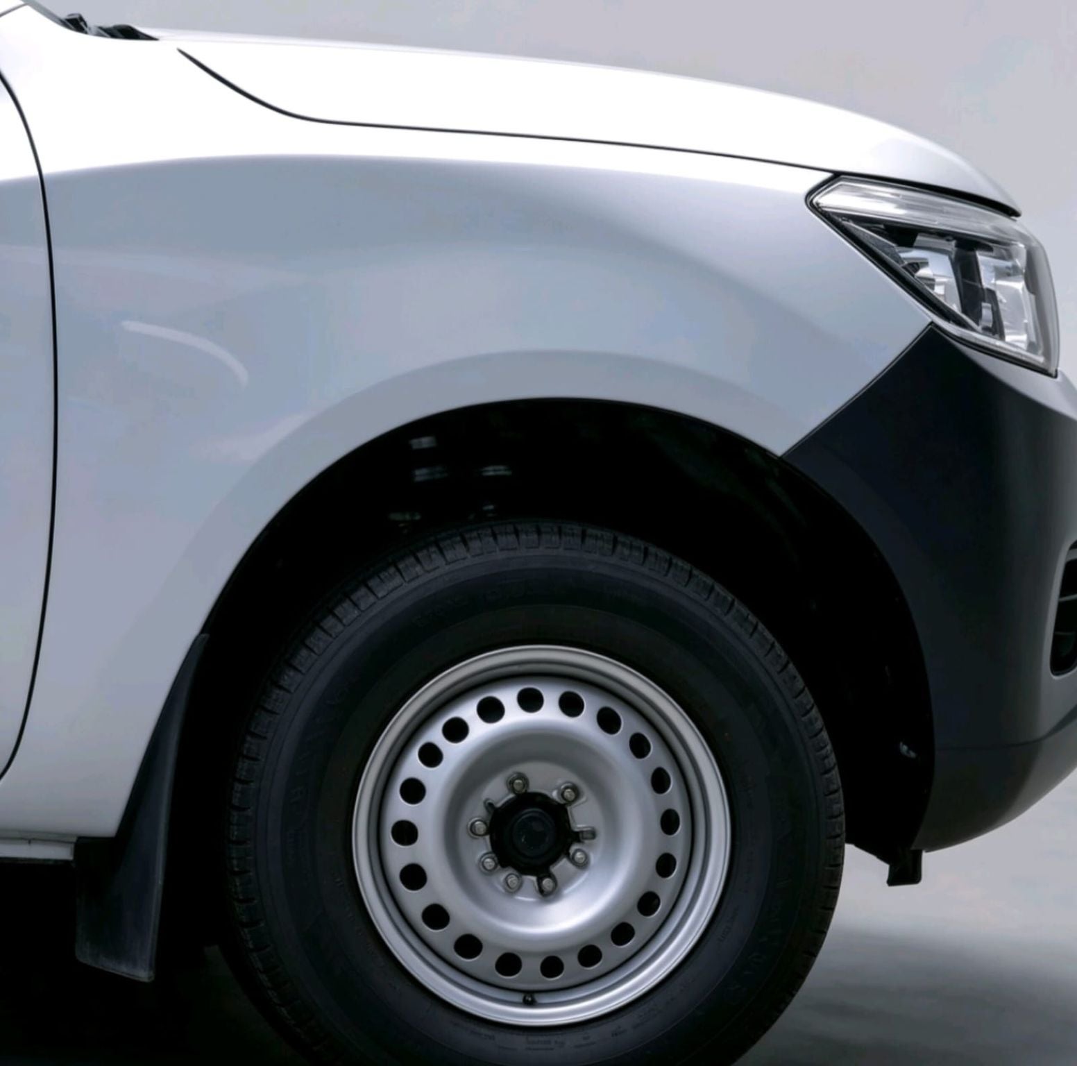 2020 Nissan NP300 Doble Cabina 2.5 S Mt