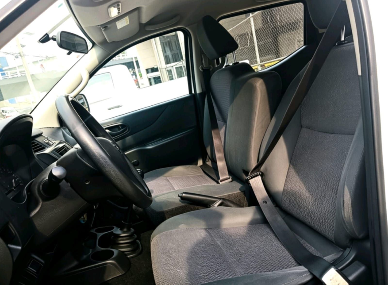 2020 Nissan NP300 Doble Cabina 2.5 S Mt