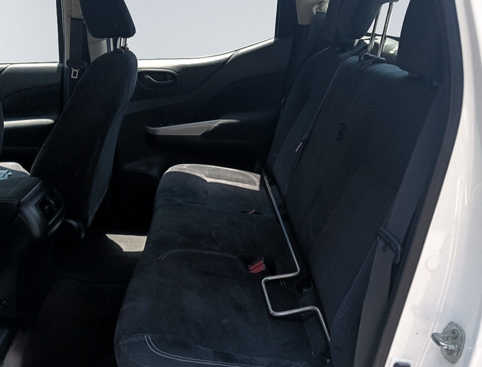 2020 Nissan NP300 Doble Cabina 2.5 S Mt