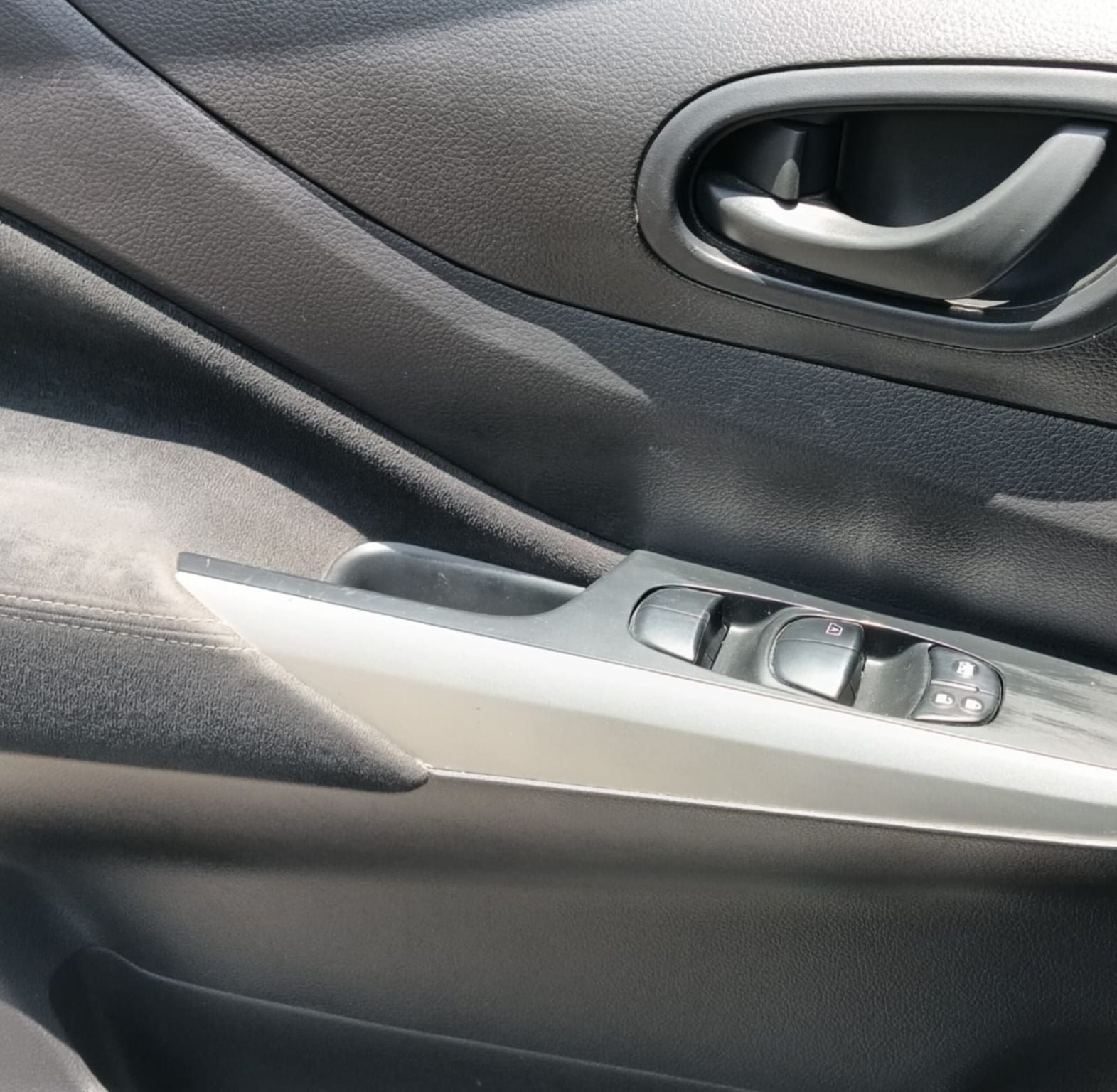 2020 Nissan NP300 Doble Cabina 2.5 S Mt