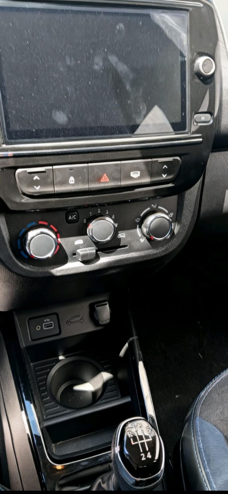 2024 Renault Kwid 1.0 Iconic Mt