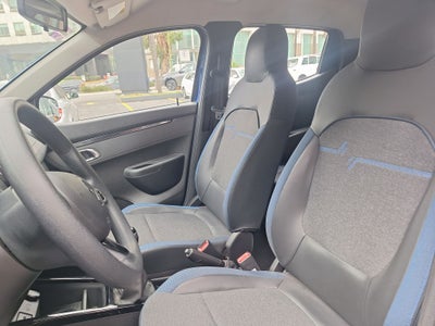 2025 Renault Kwid 1.0 Iconic Mt