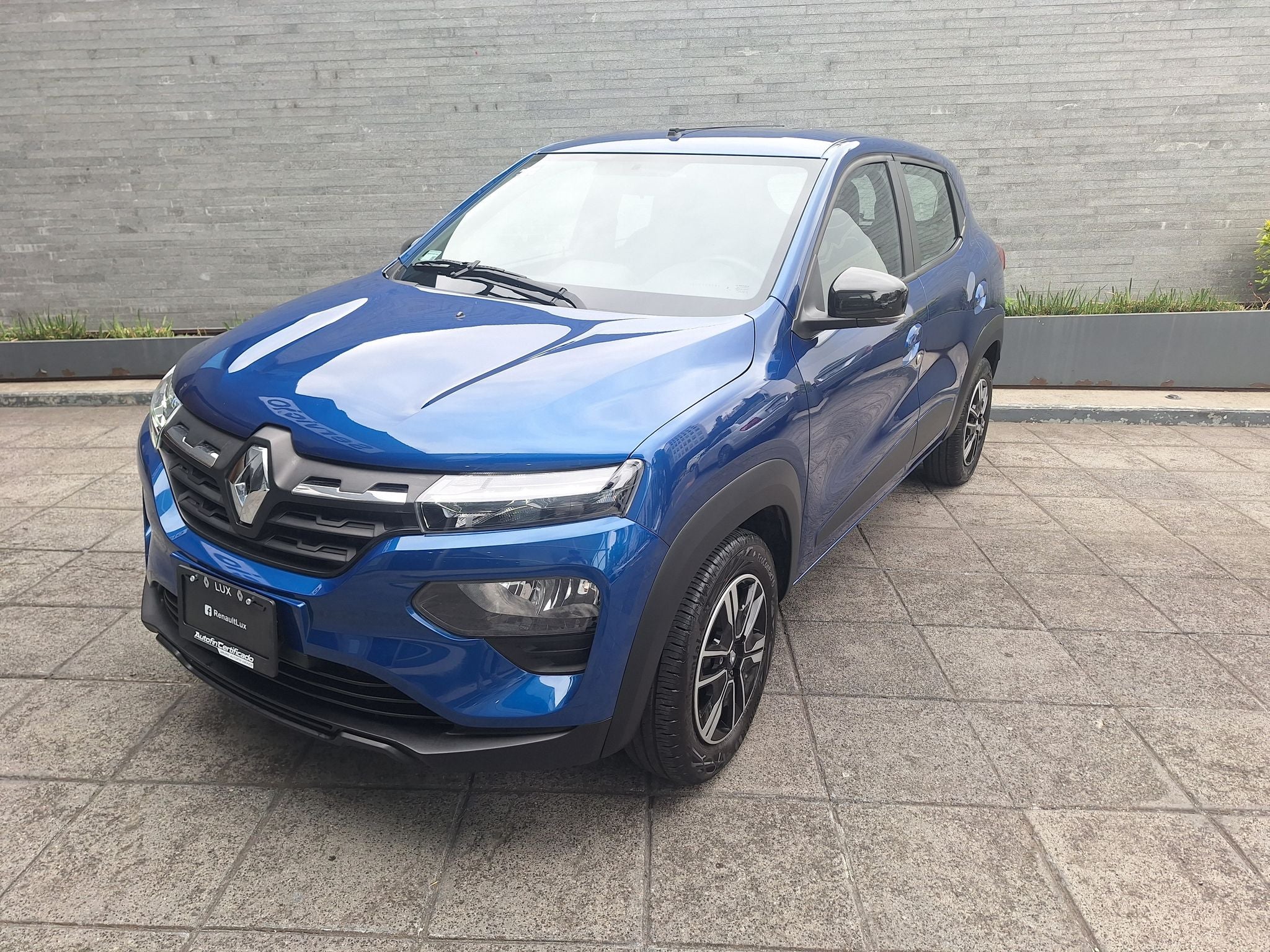 2025 Renault Kwid 1.0 Iconic Mt