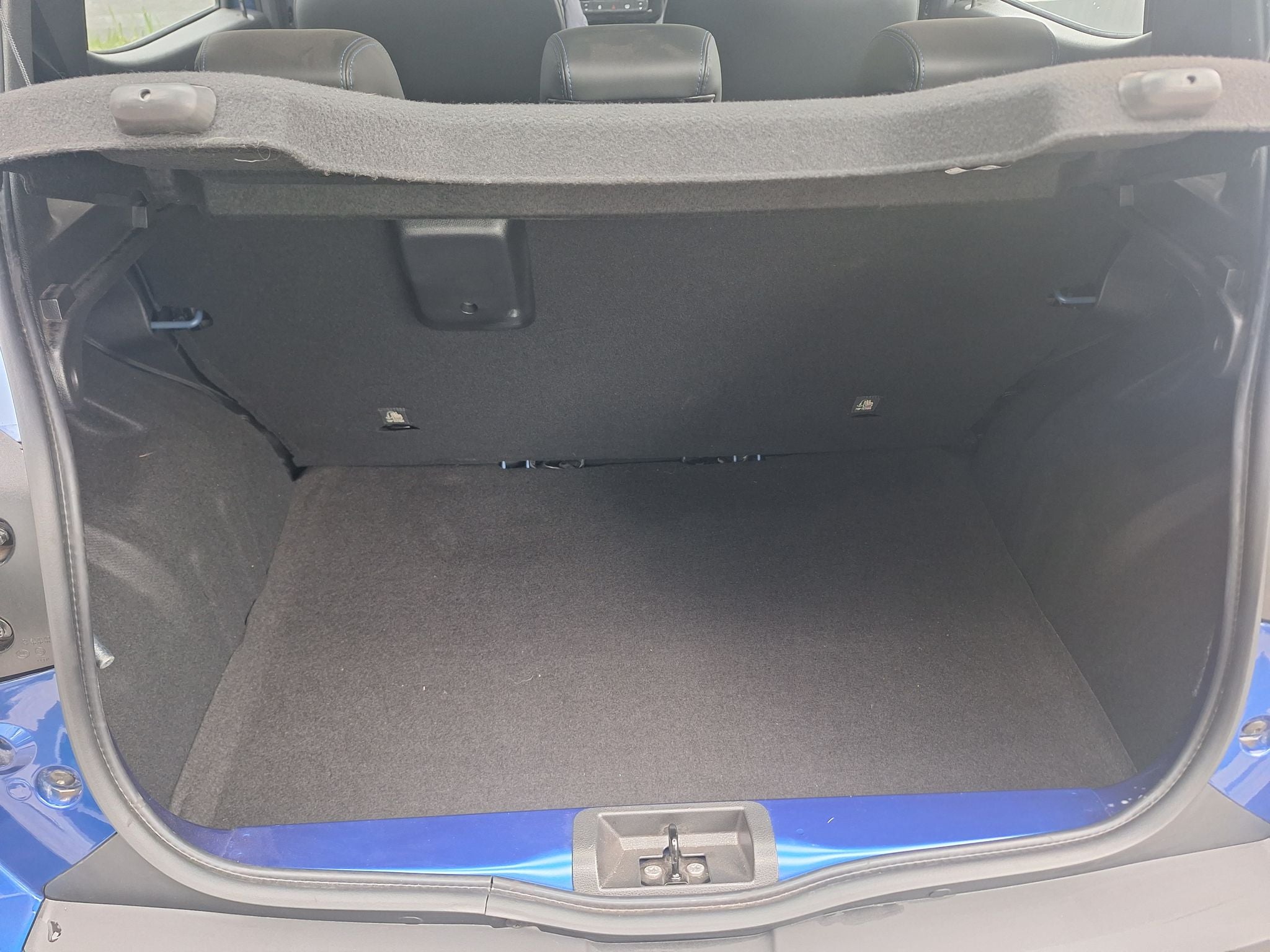 2025 Renault Kwid 1.0 Iconic Mt