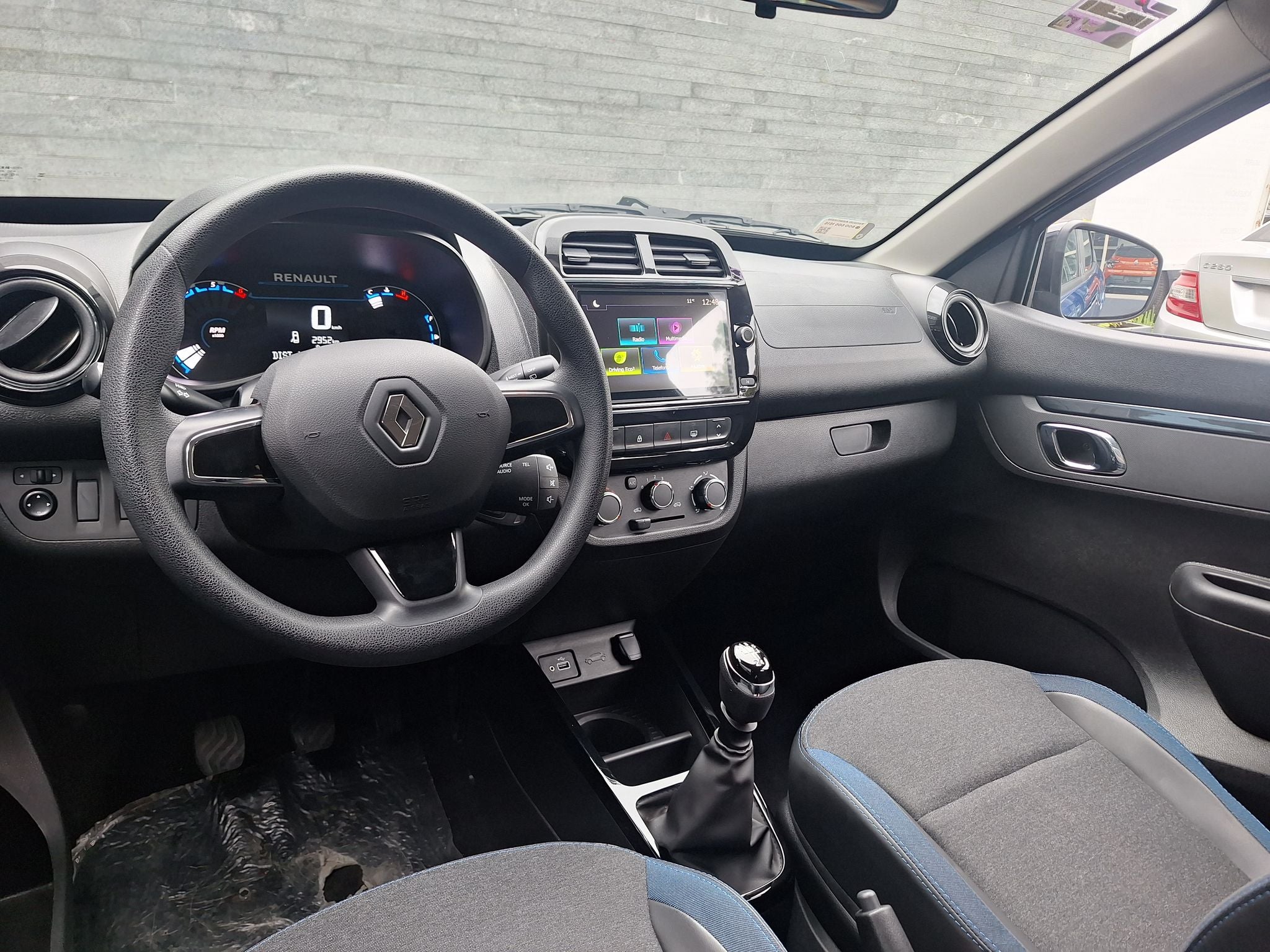 2025 Renault Kwid 1.0 Iconic Mt