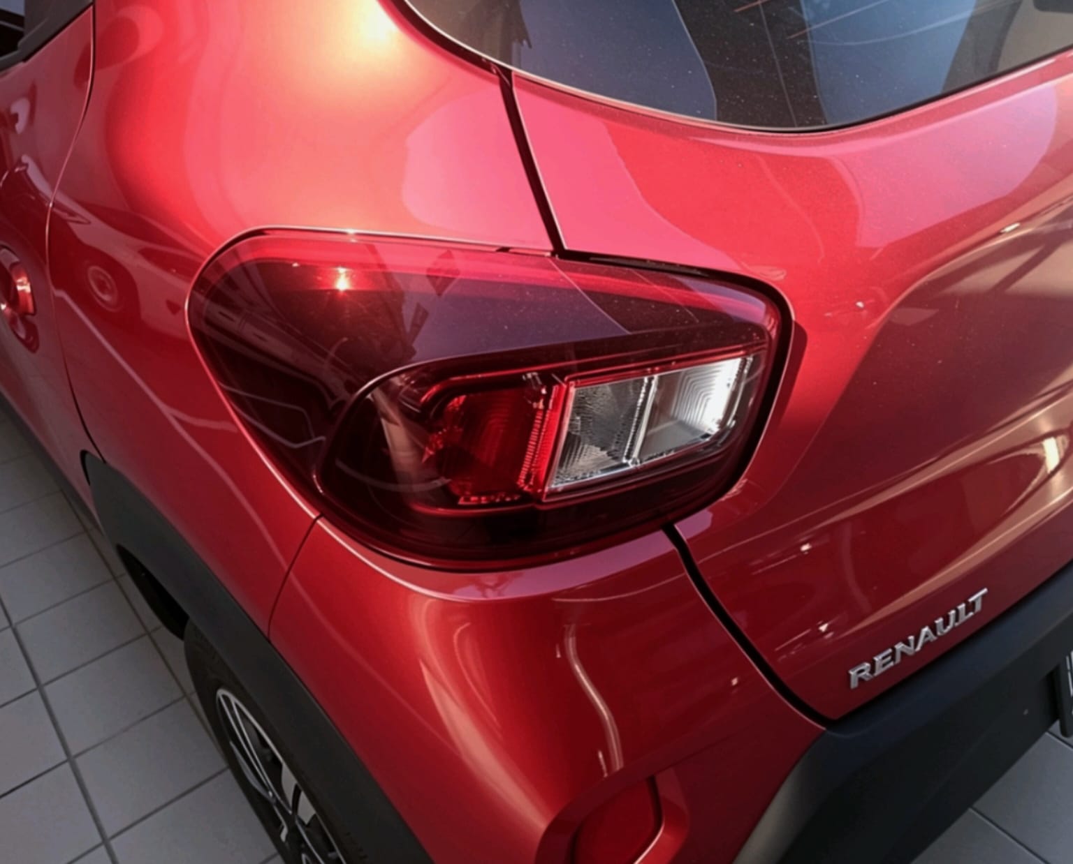 2023 Renault Kwid 1.0 Iconic Mt