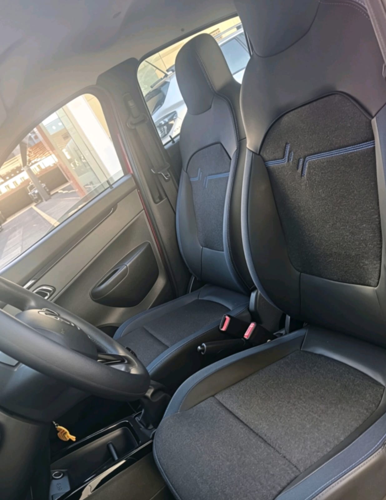 2023 Renault Kwid 1.0 Iconic Mt