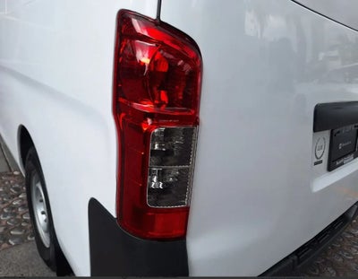 2023 Nissan Urvan 2.5 Panel Ventanas Amplia Mt