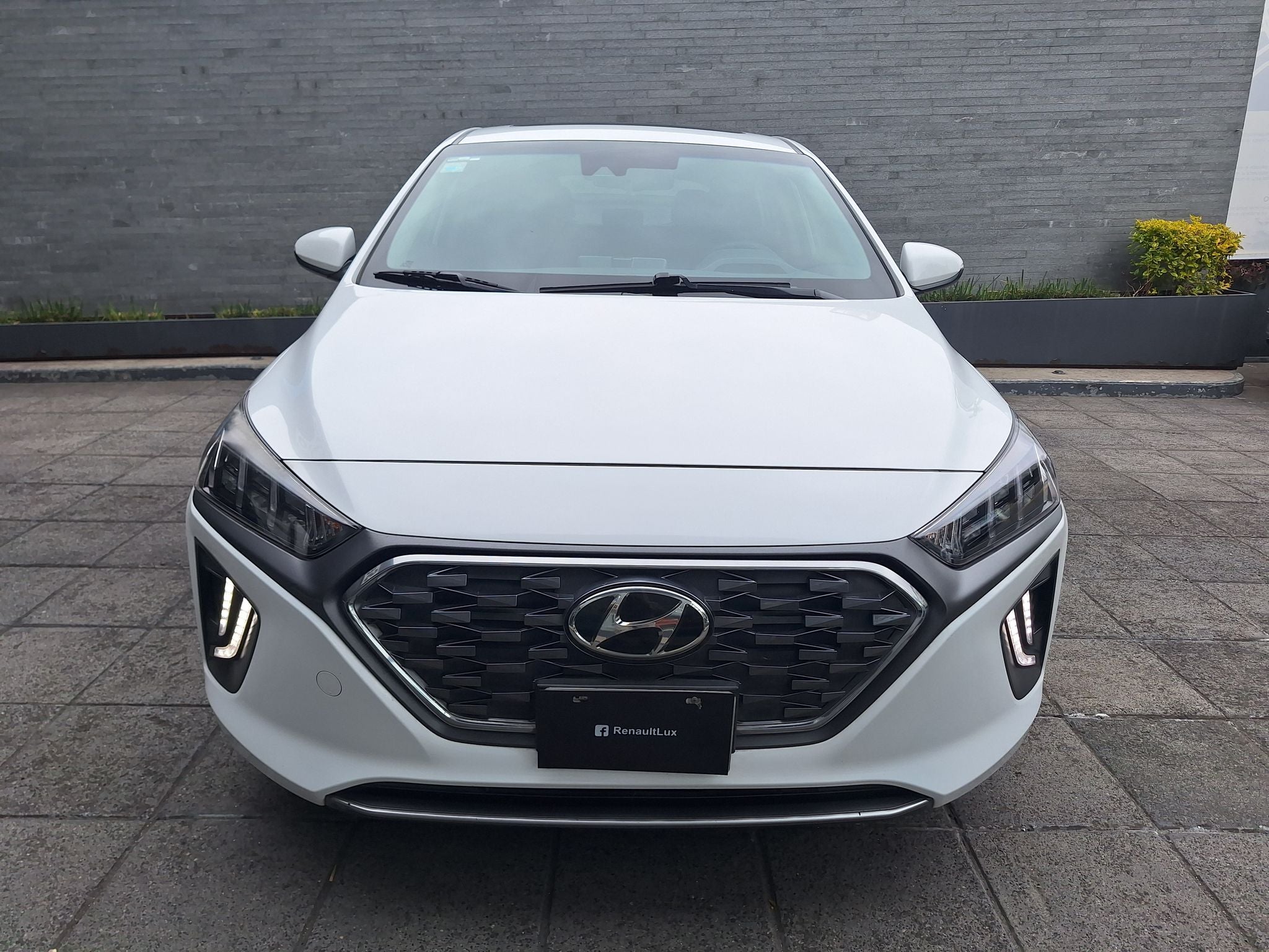 2020 Hyundai Ioniq 1.6 Limited Híbrido Piel At