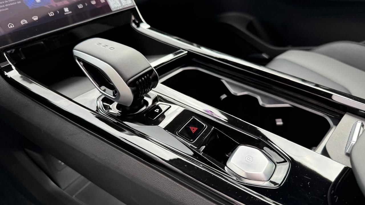 2024 Geely Starray 2.0 Gf At