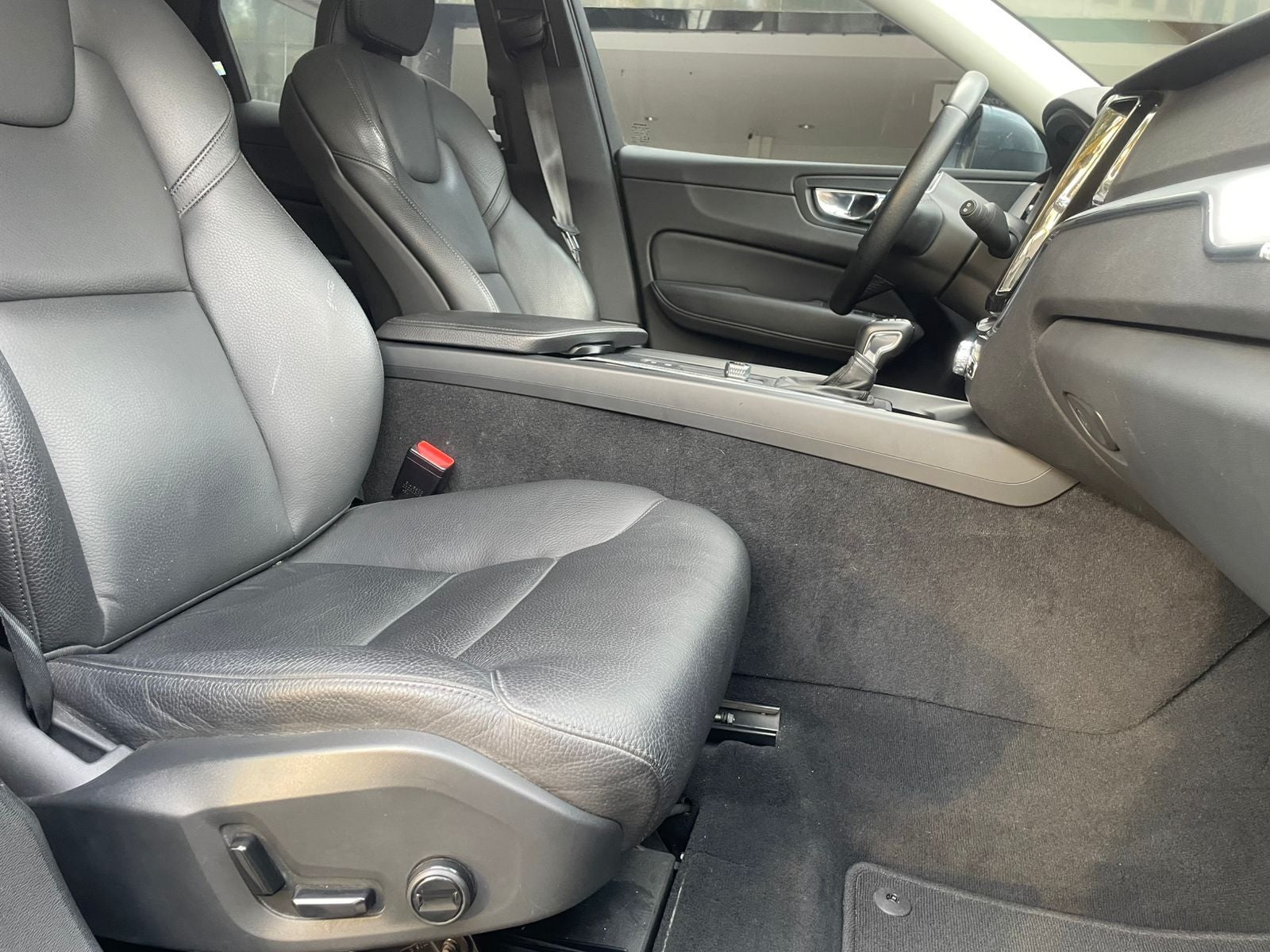 2020 Volvo XC60 2.0 T5 Momentum At