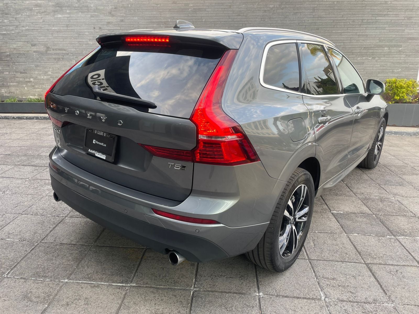 2020 Volvo XC60 2.0 T5 Momentum At