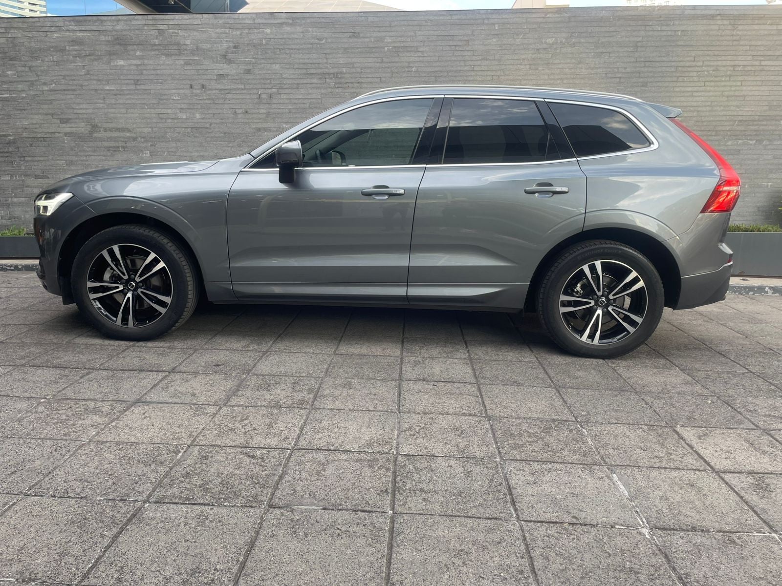 2020 Volvo XC60 2.0 T5 Momentum At