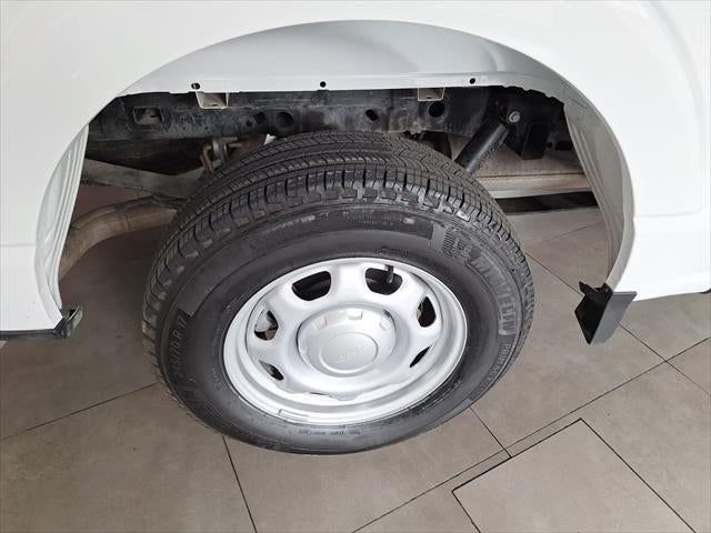 2023 Ford F-150 3.3 XL Cabina Regular V6 4x2 At