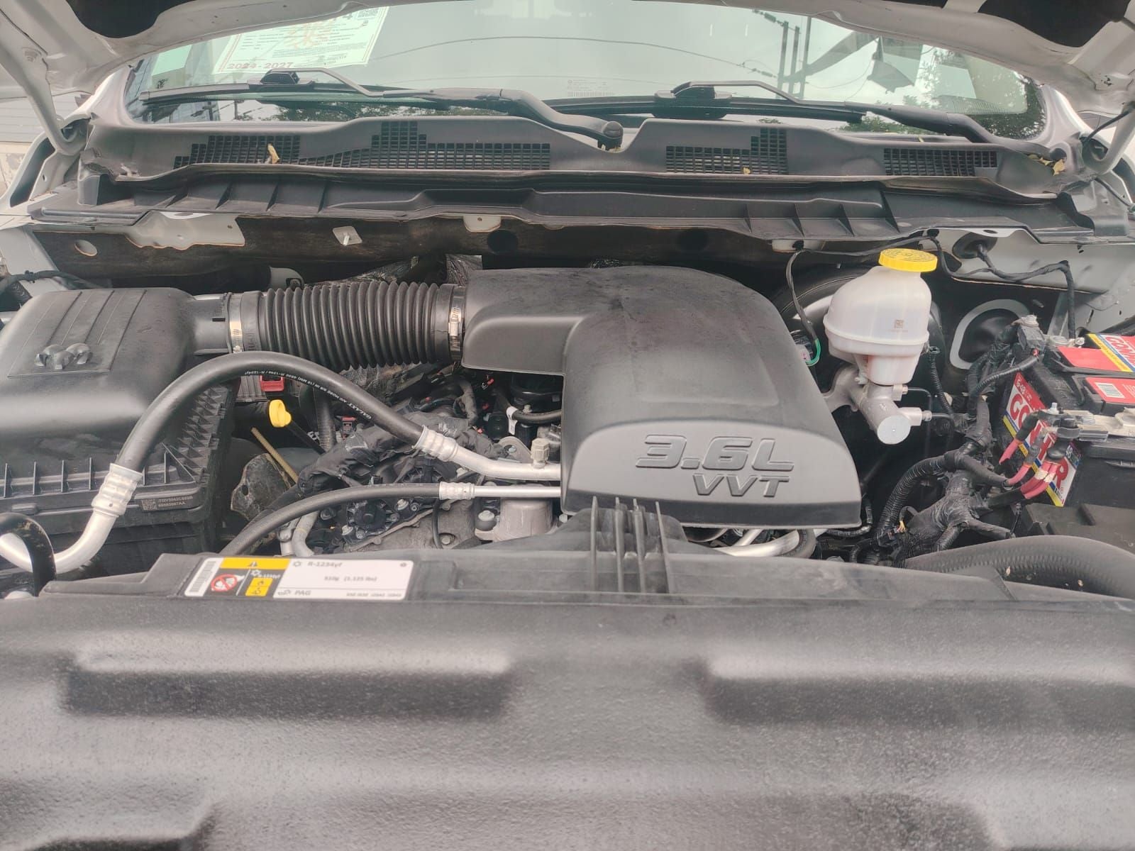 2022 RAM 1500 SLT Trabajo Crew Cab