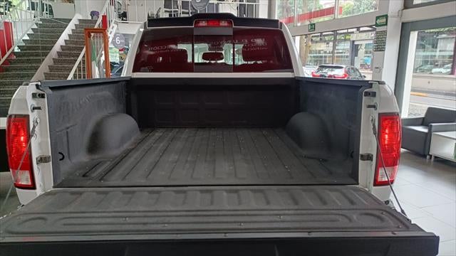 2022 RAM 1500 SLT Trabajo Crew Cab