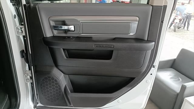 2022 RAM 1500 SLT Trabajo Crew Cab