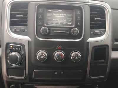 2022 RAM 1500 SLT Trabajo Crew Cab