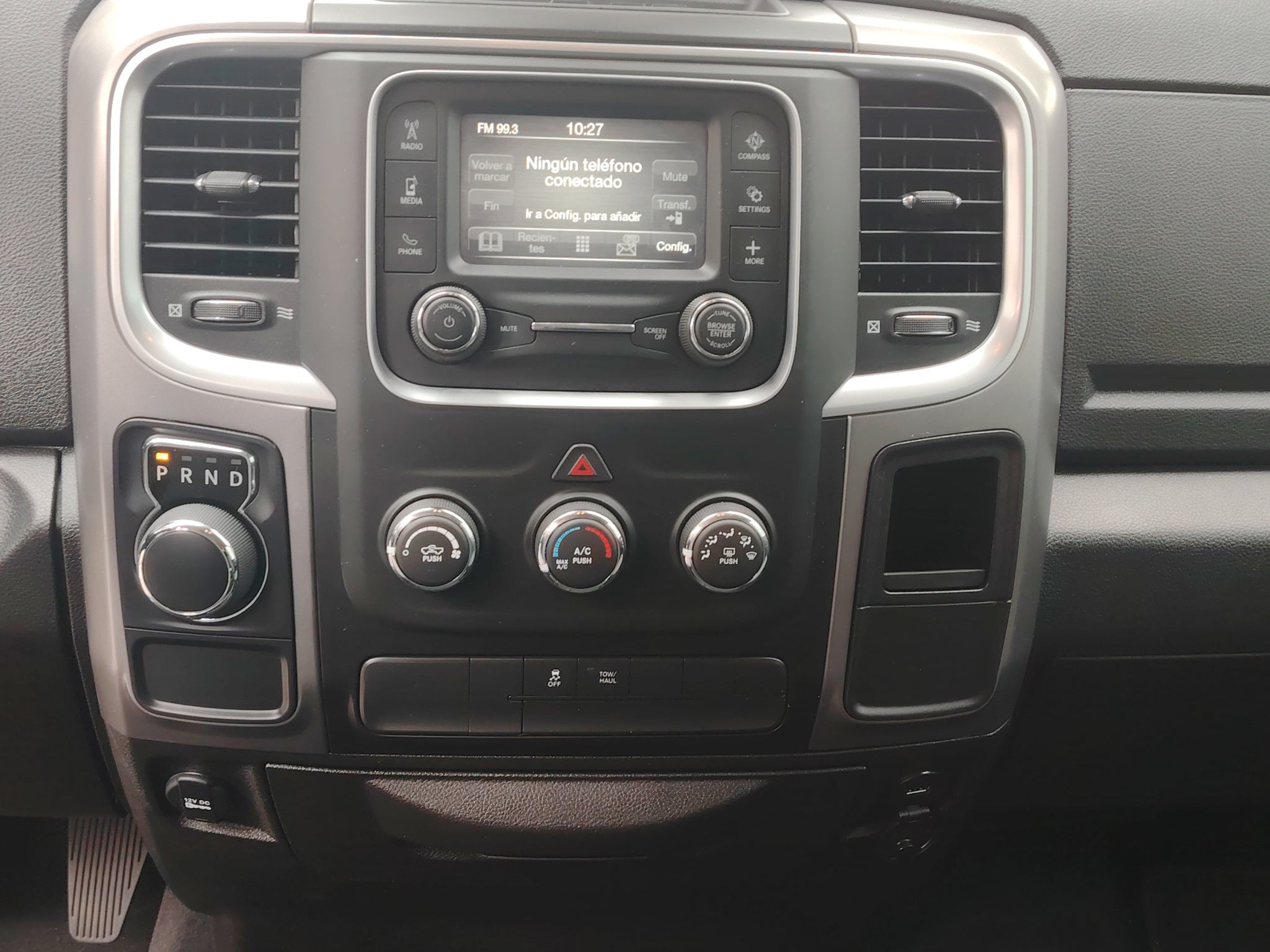 2022 RAM 1500 SLT Trabajo Crew Cab