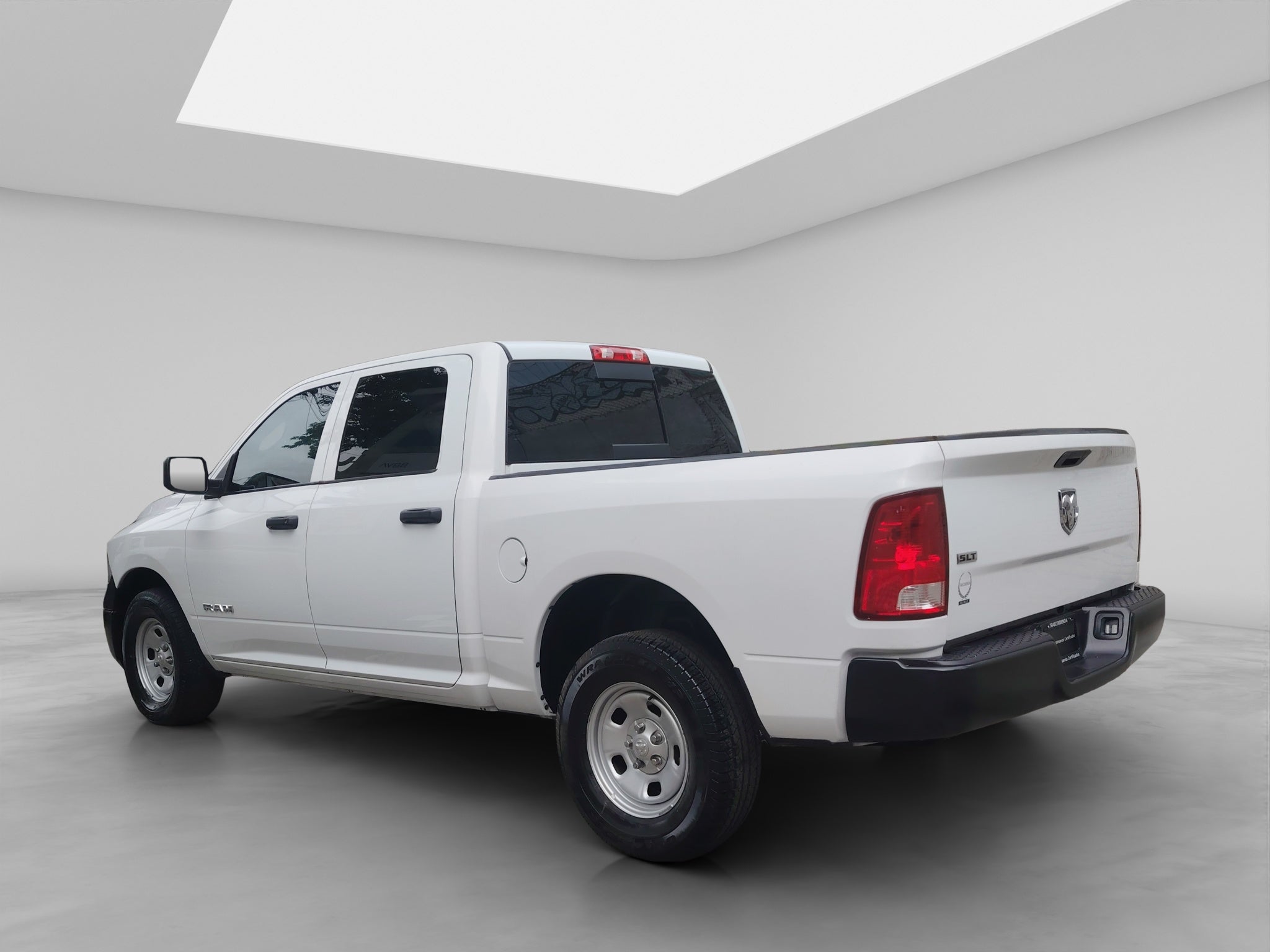 2022 RAM 1500 SLT Trabajo Crew Cab
