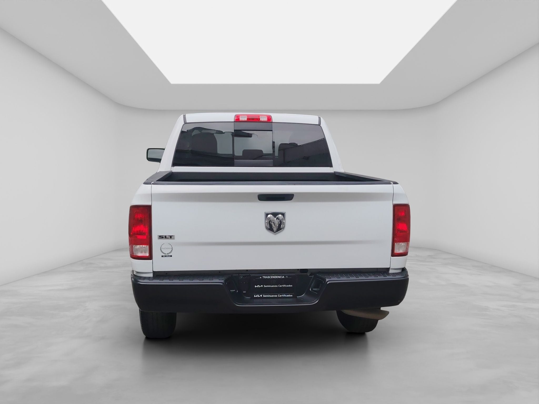 2022 RAM 1500 SLT Trabajo Crew Cab