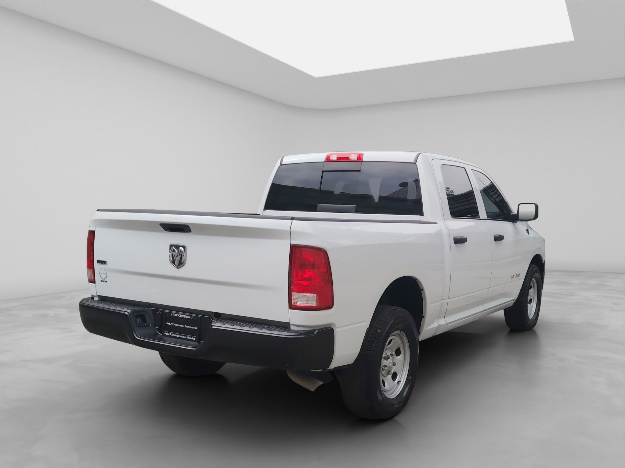 2022 RAM 1500 SLT Trabajo Crew Cab