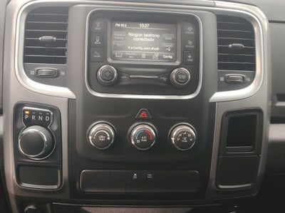 2022 RAM 1500 SLT Trabajo Crew Cab