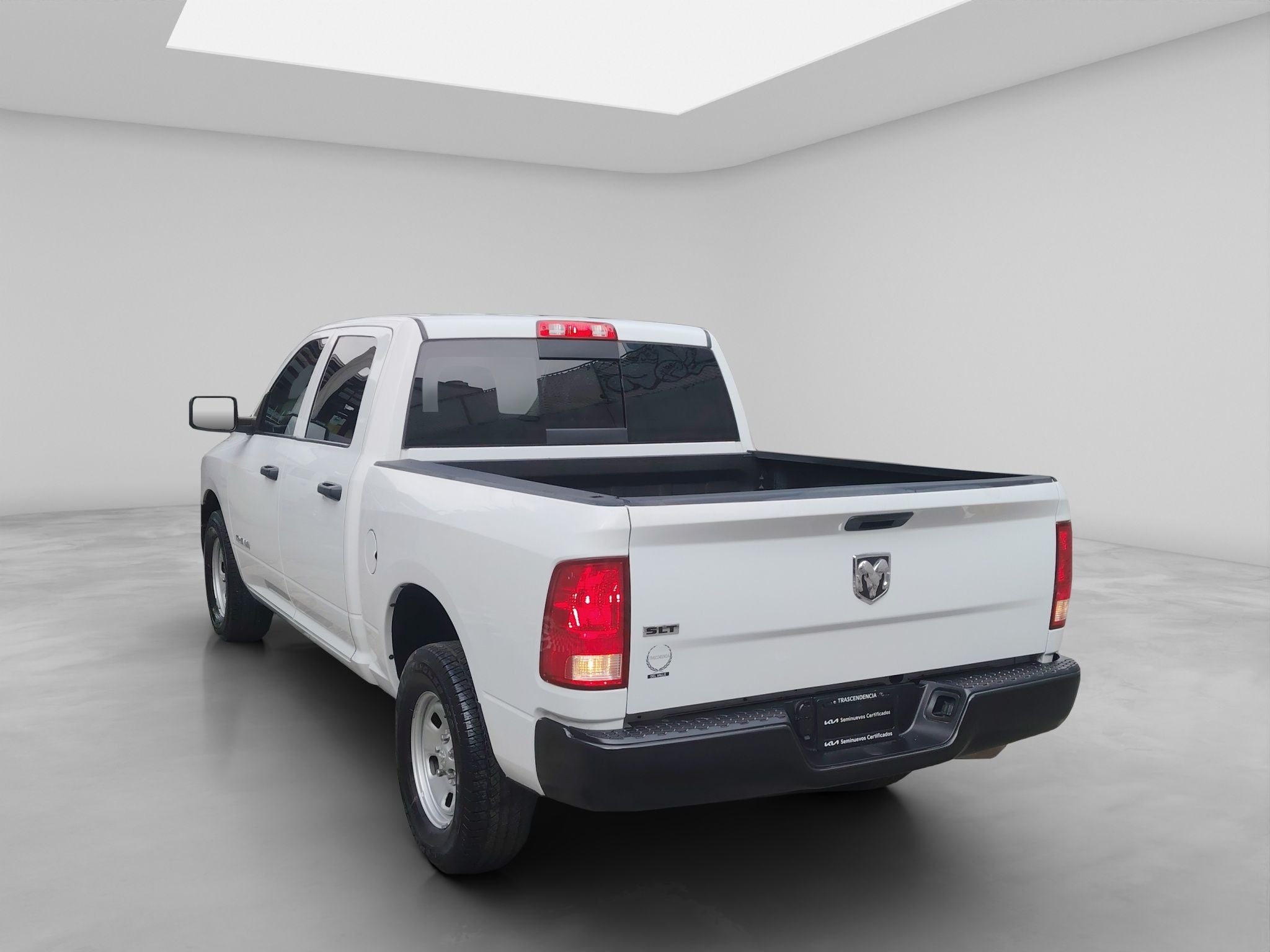 2022 RAM 1500 SLT Trabajo Crew Cab