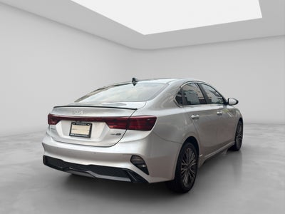 2022 Kia Forte 2.0 GT Line 4p At