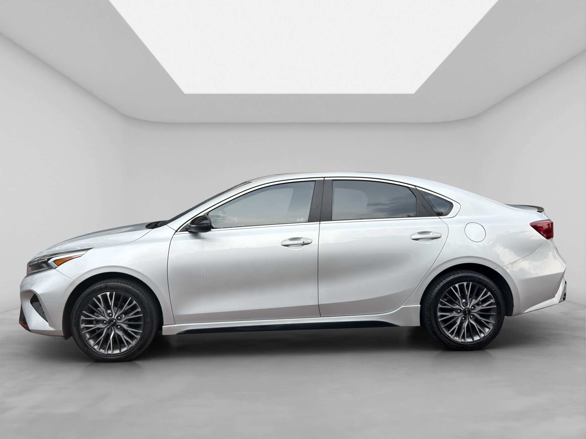 2022 Kia Forte 2.0 GT Line 4p At