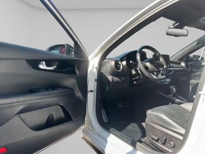 2023 Kia Forte 2.0 GT Line Sedan At