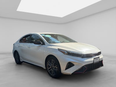 2022 Kia Forte 2.0 GT Line 4p At