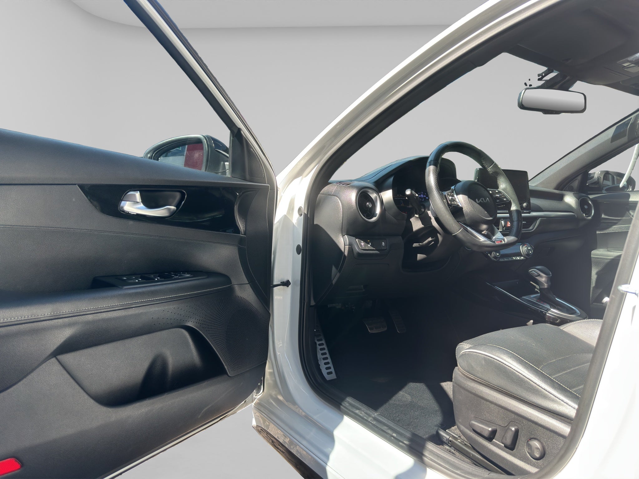 2022 Kia Forte 2.0 GT Line 4p At