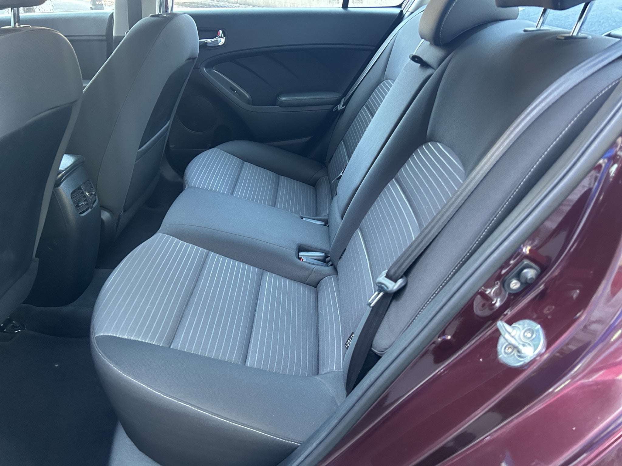 2017 Kia Forte 2.0 EX 4 p At