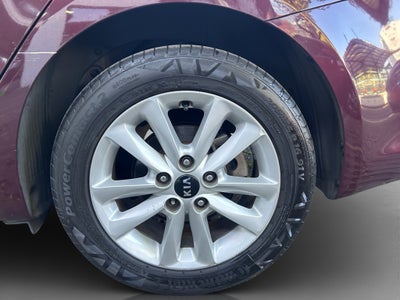 2017 Kia Forte 2.0 EX 4 p At