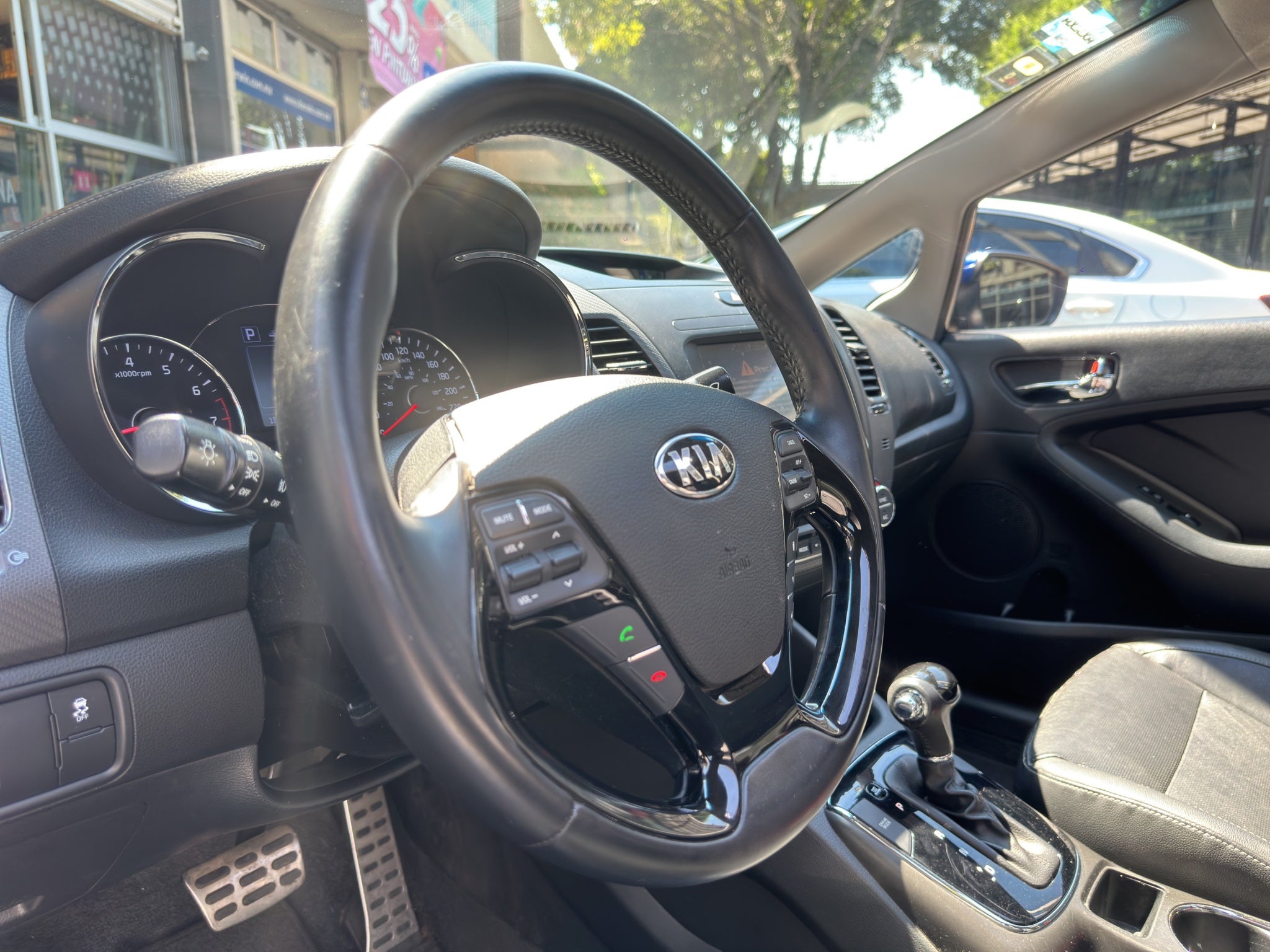 2018 Kia Forte 2.0 SX 4 p At