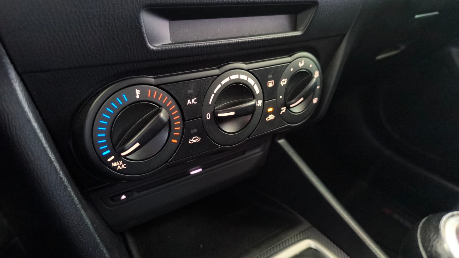 2015 Mazda Mazda 3 2.0 I Sedan Mt