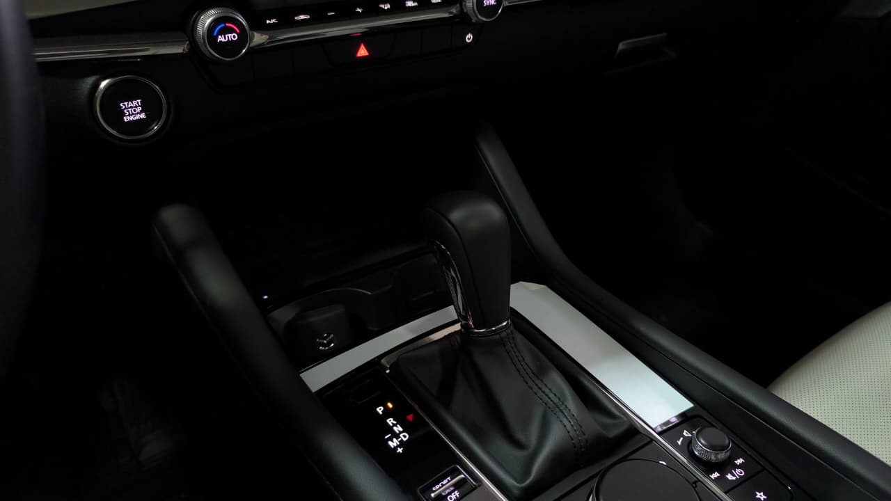 2025 Mazda Mazda 3 2.5 Signature Sedan At