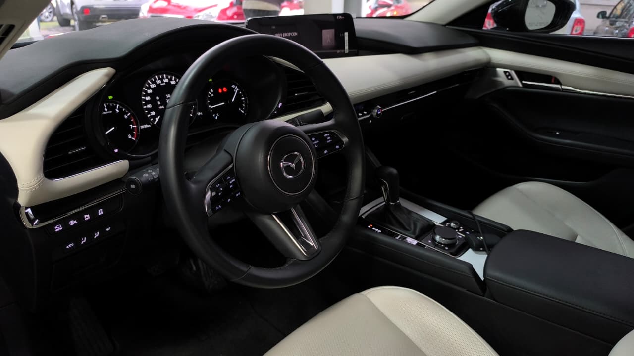 2025 Mazda Mazda 3 2.5 Signature Sedan At